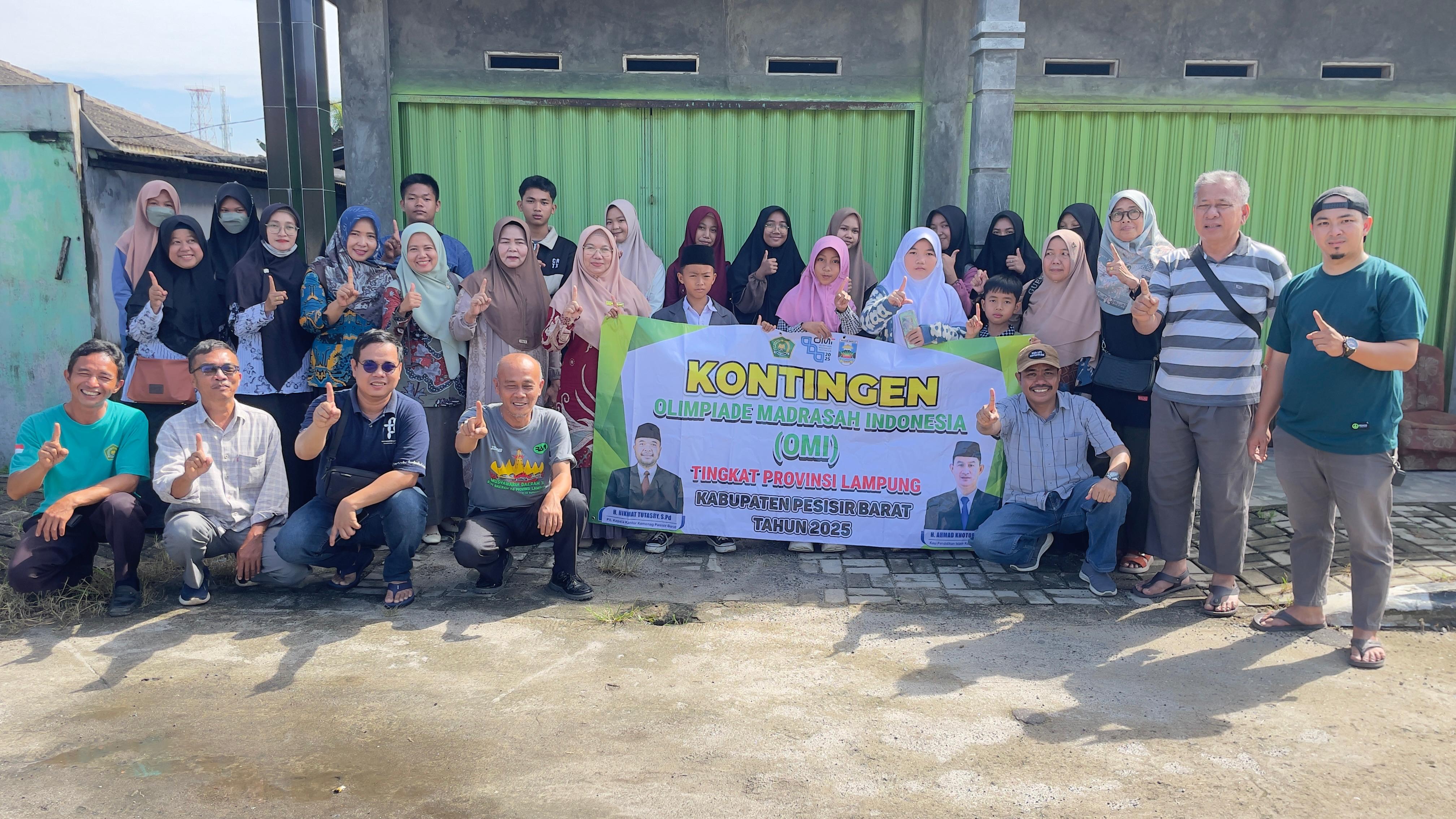 Dua Santri Pondok Pesantren Al-Falah Krui Wakili Pesisir Barat di OMI Tingkat Provinsi